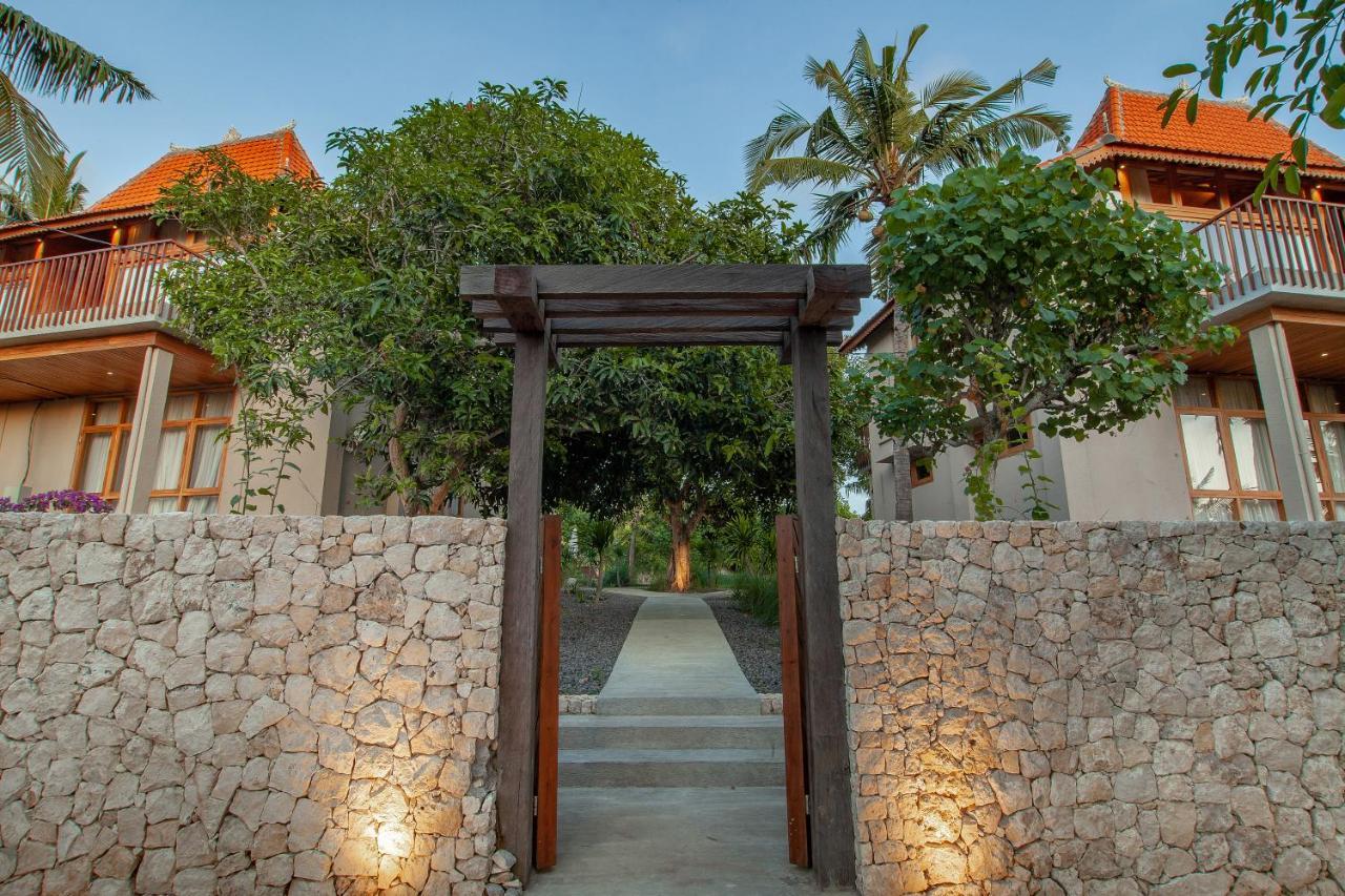 Diamond Beach Villas Tanglad Bagian luar foto